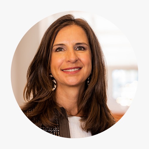 photo of catherine hunt, white woman with brown hair and author of blog